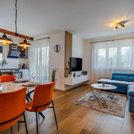 Korina Apartment - Free Private Parking Zara Esterno foto