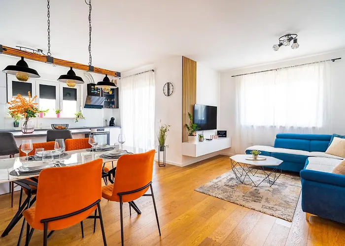 Korina Apartment - Free Private Parking