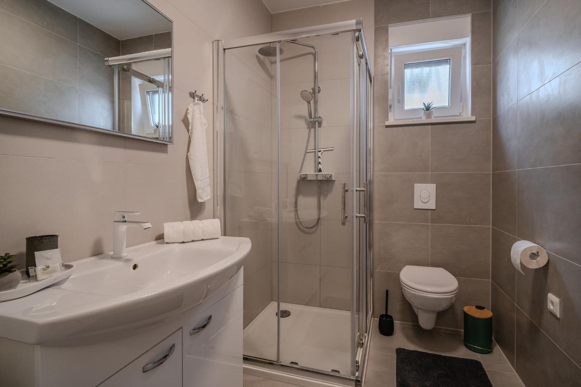 Korina - Free Private Parking Appartement Zadar